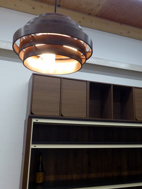 ランプ, 夜のオーシャンゴルフスタジオで何やら動きがあるようです lamp, what's this in ocean golf studio